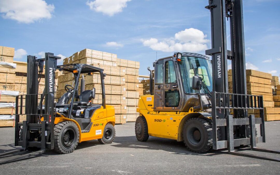 Hyundai Forklifts In Lumber Yard | Brennan Equipment Services